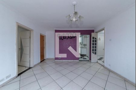 Sala de casa para alugar com 2 quartos, 140m² em Jardim Maria Estela, São Paulo