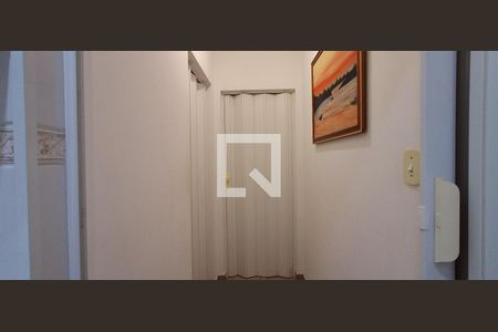 Casa à venda com 192m², 2 quartos e 2 vagasCorredor