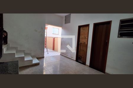 Casa à venda com 192m², 2 quartos e 2 vagasHall