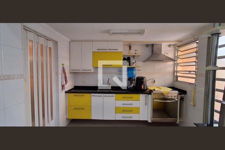 Casa à venda com 192m², 2 quartos e 2 vagasCozinha