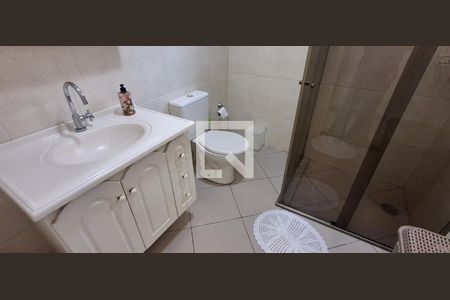 Casa à venda com 192m², 2 quartos e 2 vagasBanheiro