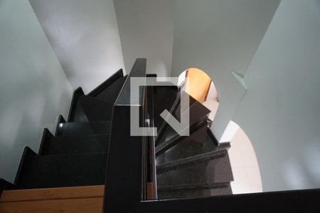 Apartamento à venda com 168m², 3 quartos e 1 vagaEscada