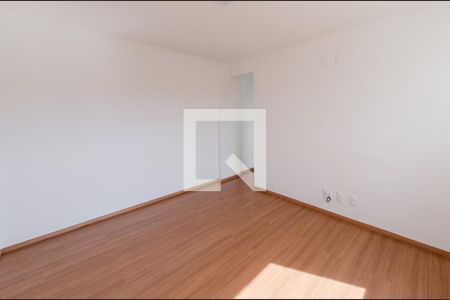 Sala de apartamento para alugar com 2 quartos, 51m² em João Pinheiro, Belo Horizonte