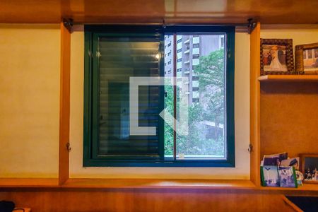 Apartamento à venda com 135m², 4 quartos e 4 vagasquarto 2