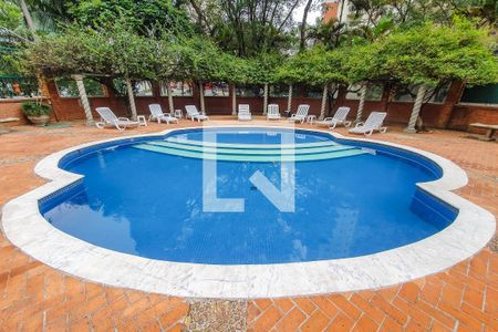 Apartamento à venda com 135m², 4 quartos e 4 vagasPiscina