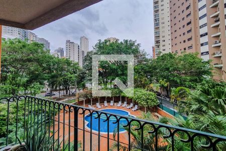 Apartamento à venda com 135m², 4 quartos e 4 vagasvaranda