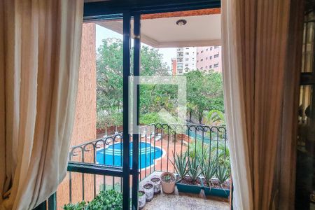 Apartamento à venda com 135m², 4 quartos e 4 vagasvaranda