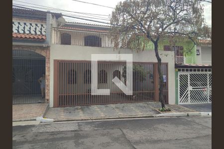 Casa para alugar com 110m², 2 quartos e 1 vagaFachada