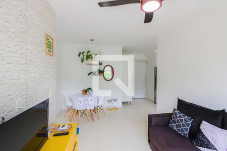 Sala de apartamento para alugar com 2 quartos, 58m² em Jacarepaguá, Rio de Janeiro