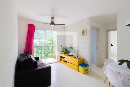 Sala de apartamento para alugar com 2 quartos, 58m² em Jacarepaguá, Rio de Janeiro