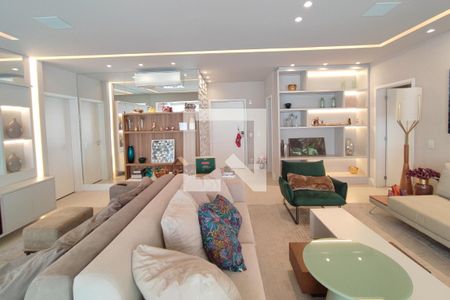 Sala de Estar de apartamento à venda com 4 quartos, 303m² em Cambuí, Campinas