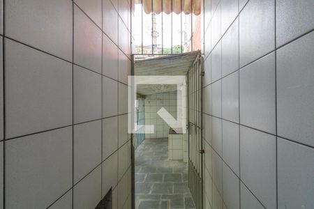 Casa à venda com 200m², 3 quartos e 2 vagas Casa à venda com 200m², 3 quartos e 2 vagasCorredor