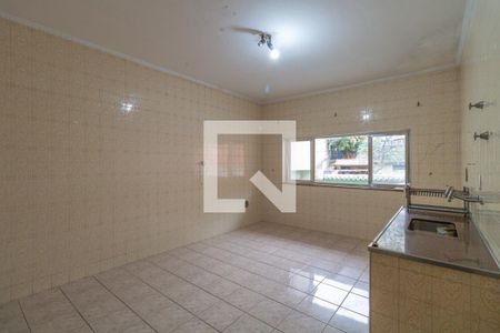 Casa à venda com 200m², 3 quartos e 2 vagas Casa à venda com 200m², 3 quartos e 2 vagasCozinha