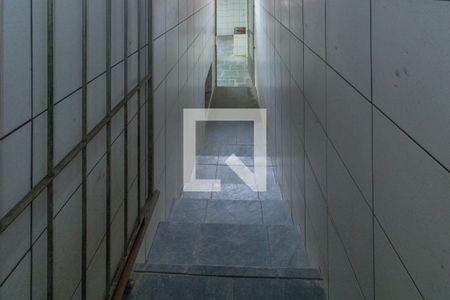 Casa à venda com 200m², 3 quartos e 2 vagas Casa à venda com 200m², 3 quartos e 2 vagasCorredor