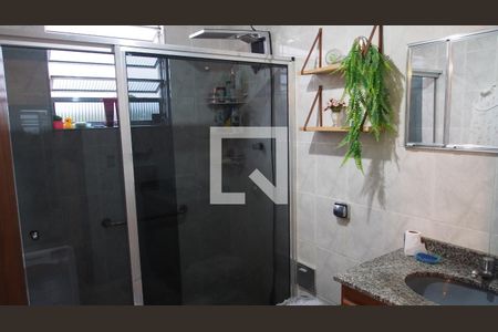 Casa à venda com 205m², 2 quartos e 1 vagaBanheiro