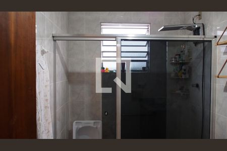 Casa à venda com 205m², 2 quartos e 1 vagaBanheiro