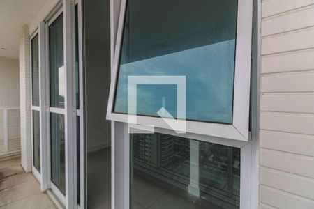 Varanda de apartamento para alugar com 2 quartos, 80m² em Barra da Tijuca, Rio de Janeiro