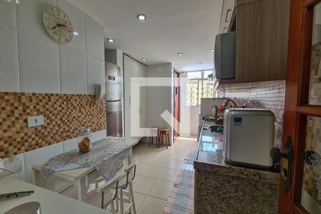 Apartamento à venda com 160m², 3 quartos e 2 vagas Apartamento à venda com 160m², 3 quartos e 2 vagasCozinha