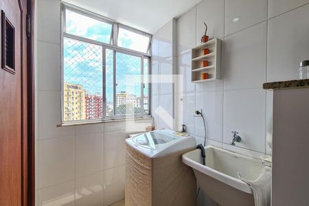 Apartamento à venda com 160m², 3 quartos e 2 vagas Apartamento à venda com 160m², 3 quartos e 2 vagasÁrea de Serviço