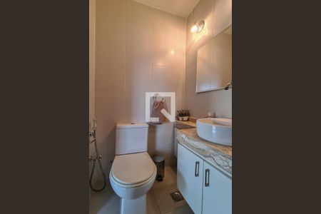 Apartamento à venda com 160m², 3 quartos e 2 vagas Apartamento à venda com 160m², 3 quartos e 2 vagasBanheiro 2