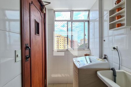 Apartamento à venda com 160m², 3 quartos e 2 vagas Apartamento à venda com 160m², 3 quartos e 2 vagasÁrea de Serviço