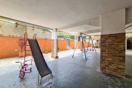 Apartamento à venda com 160m², 3 quartos e 2 vagas Apartamento à venda com 160m², 3 quartos e 2 vagasÁrea Comum - Playground