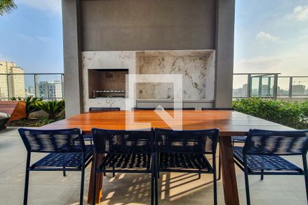 Apartamento à venda com 112m², 2 quartos e 2 vagas Apartamento à venda com 112m², 2 quartos e 2 vagasÁrea comum - Churrasqueira