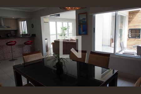 Casa de condomínio à venda com 200m², 4 quartos e 5 vagasSala de Jantar