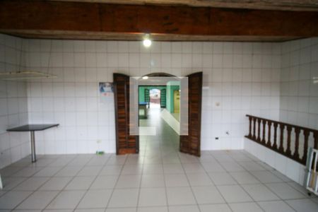 Casa para alugar com 300m², 2 quartos e 2 vagas Casa para alugar com 300m², 2 quartos e 2 vagasÁrea de Lazer / Varanda