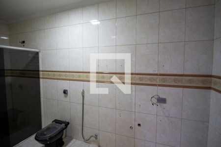 Casa para alugar com 300m², 2 quartos e 2 vagas Casa para alugar com 300m², 2 quartos e 2 vagasBanheiro / suíte