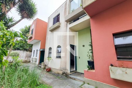 Casa de condomínio para alugar com 112m², 3 quartos e 1 vagaFachada