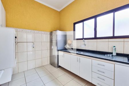 Casa de condomínio para alugar com 112m², 3 quartos e 1 vagaCozinha