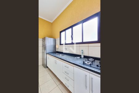 Casa de condomínio para alugar com 112m², 3 quartos e 1 vagaCozinha