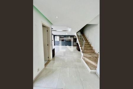Apartamento à venda com 3 quartos, 110m² em Sítio da Figueira, São Paulo