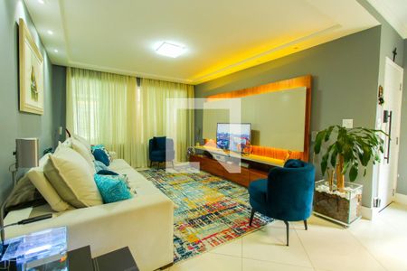 Sala de casa à venda com 3 quartos, 169m² em Vila Gomes Cardim, São Paulo