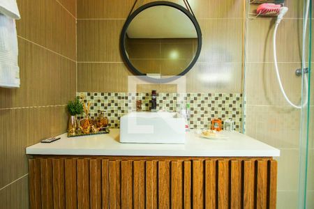 Casa à venda com 169m², 3 quartos e 2 vagasBanheiro