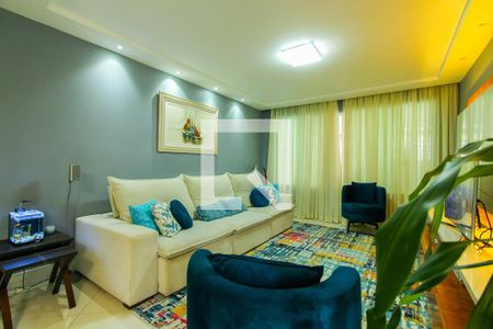 Sala de casa à venda com 3 quartos, 169m² em Vila Gomes Cardim, São Paulo