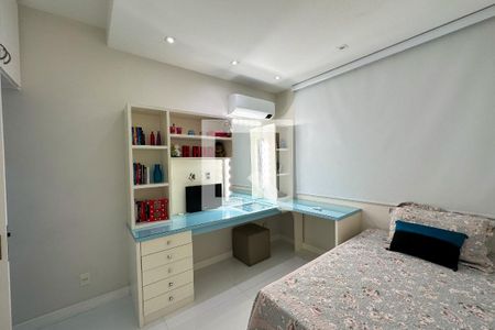 Apartamento à venda com 135m², 3 quartos e 1 vaga Apartamento à venda com 135m², 3 quartos e 1 vagaQuarto 02