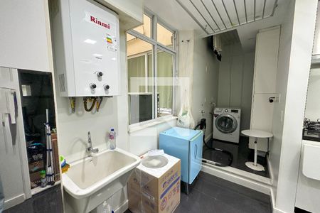 Apartamento à venda com 135m², 3 quartos e 1 vaga Apartamento à venda com 135m², 3 quartos e 1 vagaÁrea de Serviço