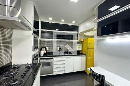 Apartamento à venda com 135m², 3 quartos e 1 vaga Apartamento à venda com 135m², 3 quartos e 1 vagaCozinha