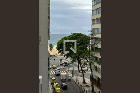 Apartamento à venda com 135m², 3 quartos e 1 vaga Apartamento à venda com 135m², 3 quartos e 1 vagaSala - Vista