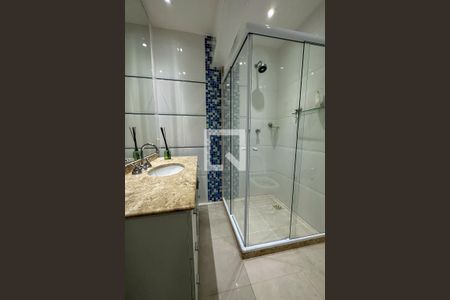 Apartamento à venda com 135m², 3 quartos e 1 vaga Apartamento à venda com 135m², 3 quartos e 1 vagaBanheiro Social 02