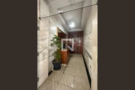 Apartamento à venda com 135m², 3 quartos e 1 vaga Apartamento à venda com 135m², 3 quartos e 1 vagaEntrada
