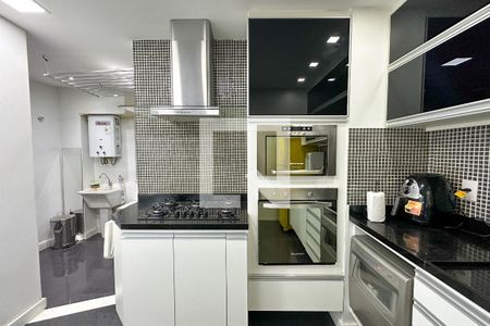 Apartamento à venda com 135m², 3 quartos e 1 vaga Apartamento à venda com 135m², 3 quartos e 1 vagaCozinha