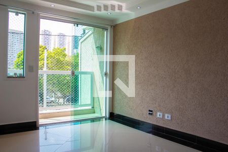 Sala de casa à venda com 2 quartos, 105m² em Jardim Ester, São Paulo