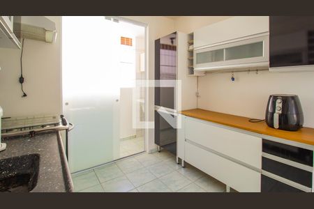Apartamento à venda com 54m², 2 quartos e 1 vaga Apartamento à venda com 54m², 2 quartos e 1 vagaCozinha