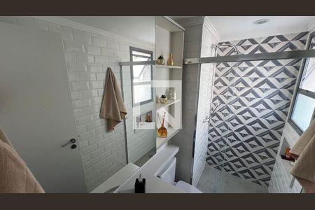 Apartamento à venda com 82m², 2 quartos e 2 vagasBanheiro da Suíte 1