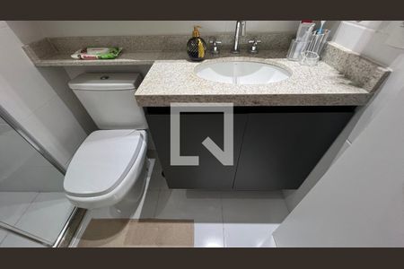 Apartamento à venda com 82m², 2 quartos e 2 vagasBanheiro da Suíte 2