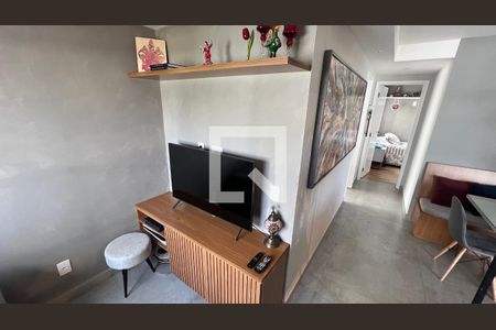 Sala de TV de apartamento à venda com 2 quartos, 82m² em Sumaré, São Paulo