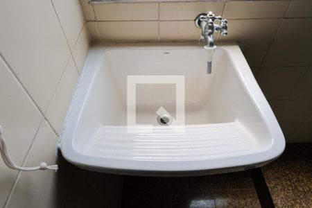 Apartamento para alugar com 68m², 2 quartos e 1 vagaÁrea de serviço